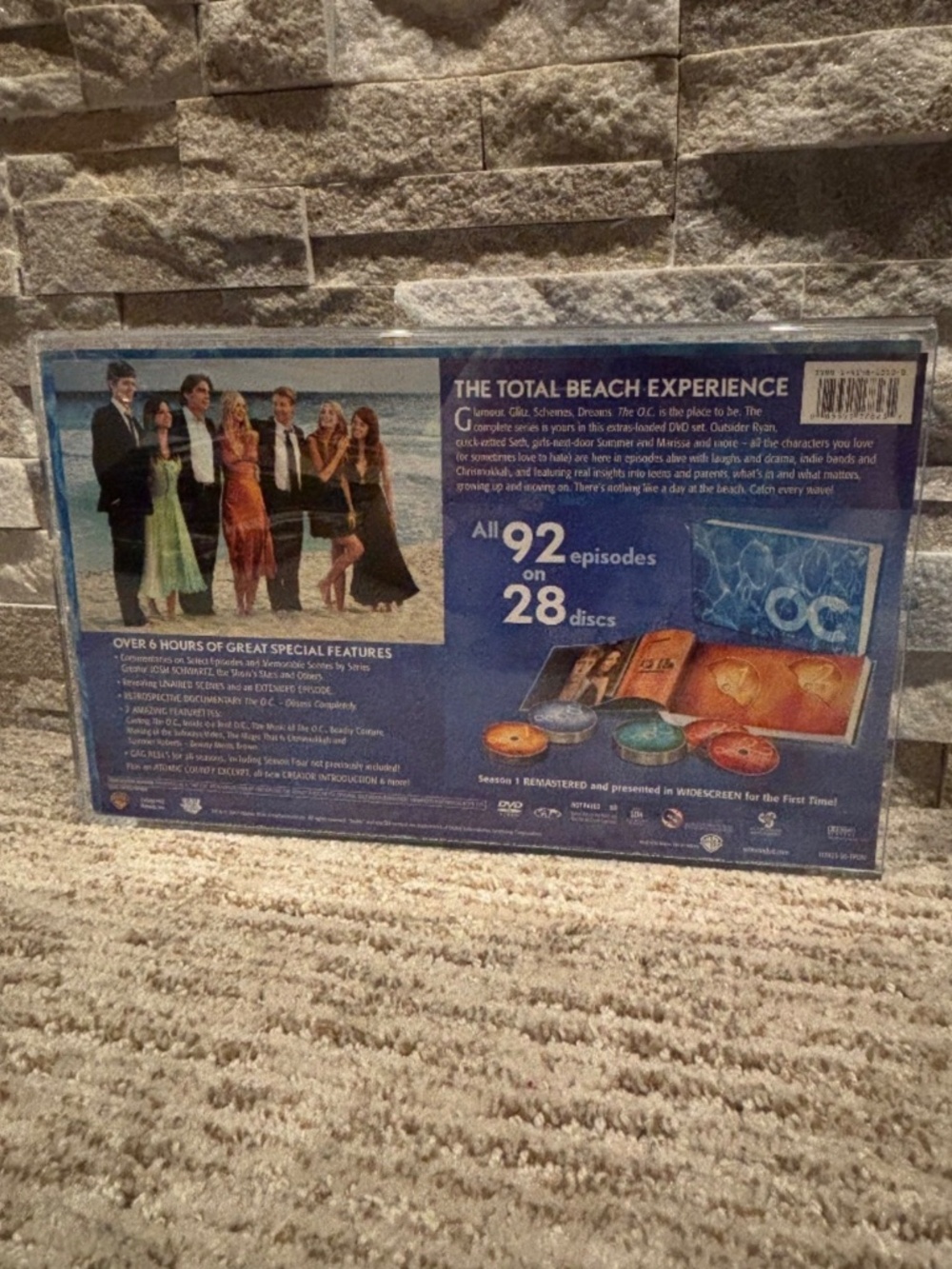 The OC Complete Series Set Limited Edition Book Set - RARE - Picture 4 of 7